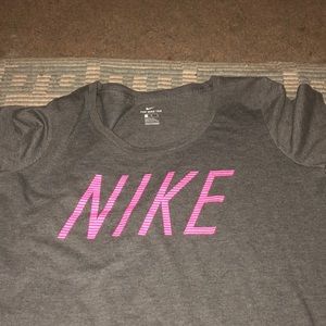 nike tee shirt never worn